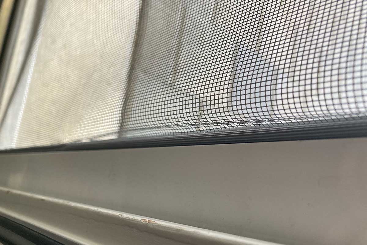 Insektenschutz-reparieren