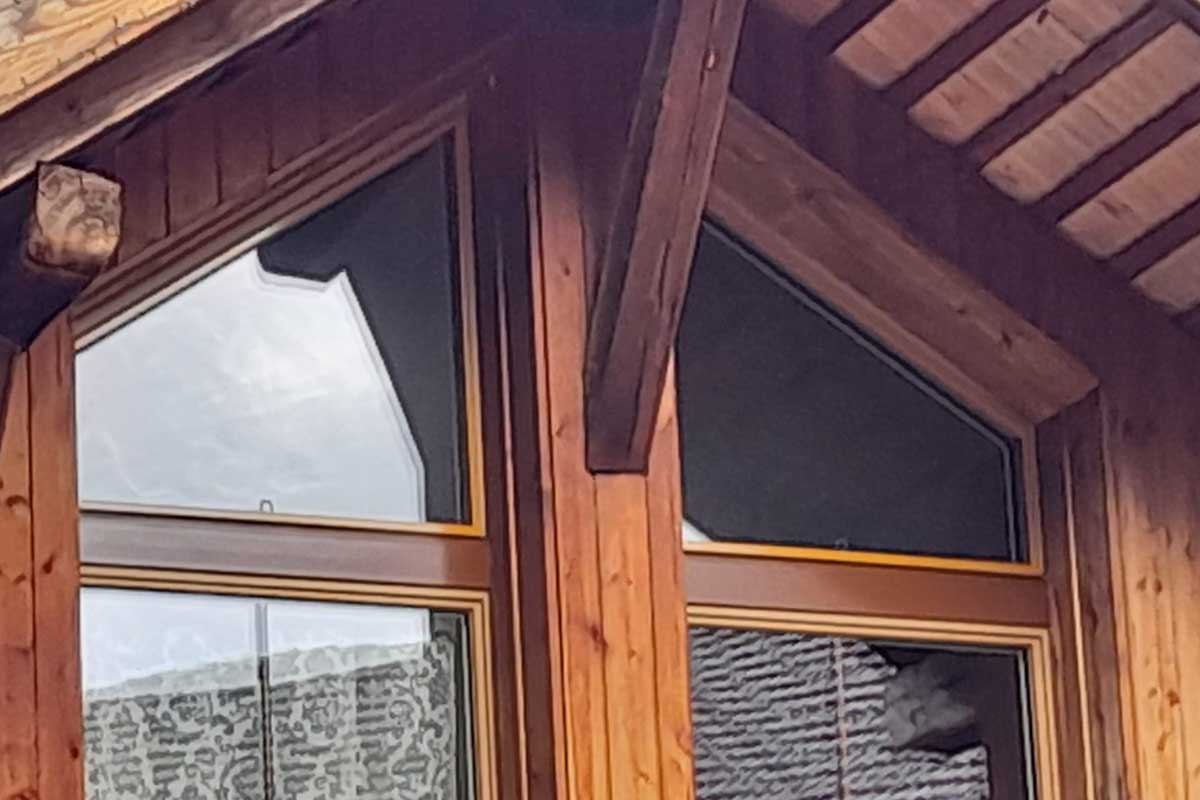 Sonderformen-Insektensschutz-BAUR-Uttigen